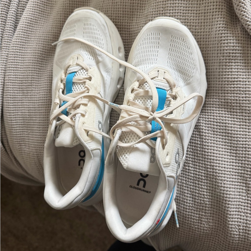 On Cloudrunner 2 White and Blue Sneakers - Picture 3 of 5